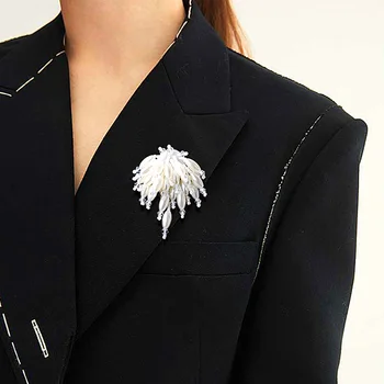 Nou Plin Perla Brosa Femei Elegante Broșă Pin Badge Ciucure Costum de Corsaj pentru Femei Accesorii de Nunta Petrecere
