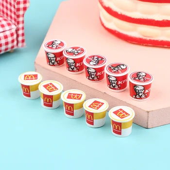 5Pcs/set 1/12 casă de Păpuși în Miniatură Mancare Fastfood Mini KFC Găleată de Familie Modle Jucării Pretinde Joc Casă de Păpuși